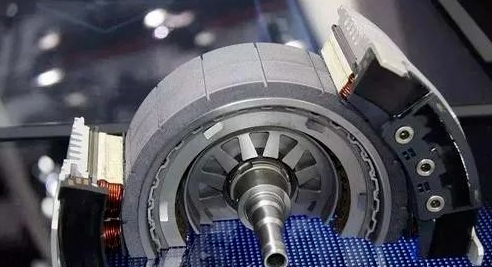 永磁同步電機(jī)為啥成為主要的驅(qū)動(dòng)電機(jī)？